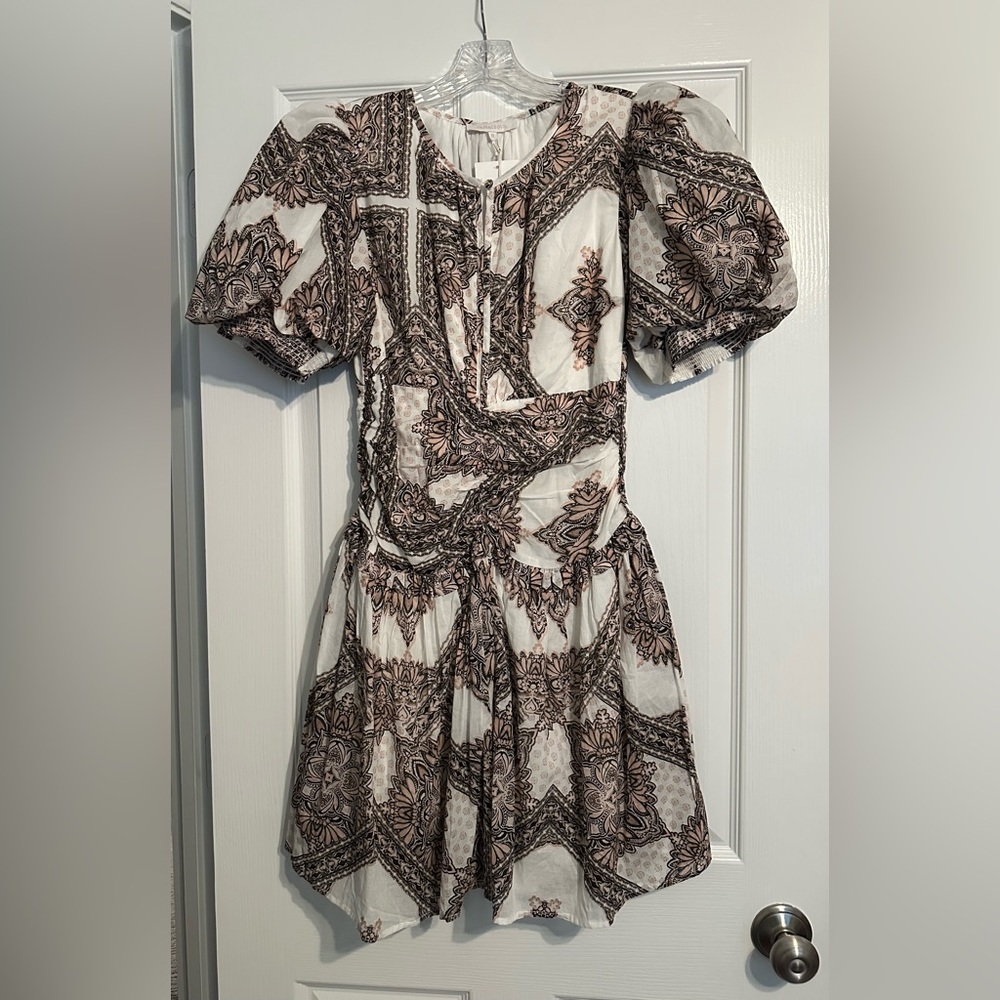 NWT Olivaceous Black/White/Beige Puff Sleeve Mini Dress Size Medium